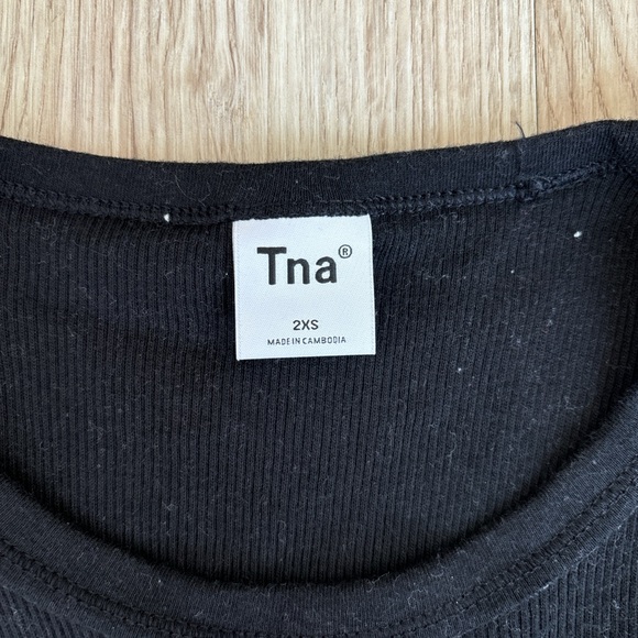 Aritzia TNA Black Tank Top - Picture 2 of 3
